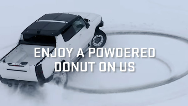 മഞ്ഞിൽ ആടി തിമിർത്ത് ഹമ്മർ ഇവി; പുതിയ വീഡിയോ പുറത്ത് വിട്ട് GMC