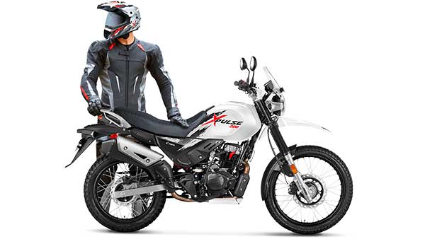 കേരളത്തില്‍ 10,000 യൂണിറ്റ് വില്‍പ്പന പിന്നിട്ട് എക്സ്പള്‍സ് 200; അഭിമാന നിമിഷമെന്ന് ഹീറോ