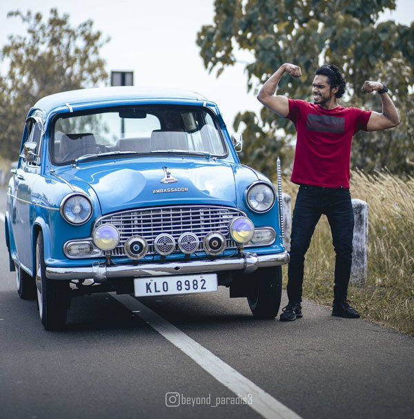 പ്രാചീന പ്രൗഢിയിൽ റെസ്റ്റോമോഡഡ് അംബാസഡർ MK II