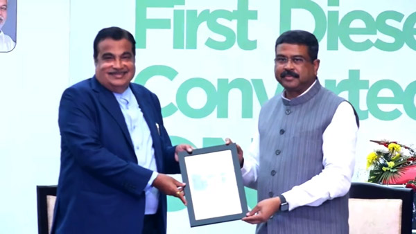 പുതിയ ഇലക്ട്രിക് ട്രാക്ടര്‍ പുറത്തിറക്കുമെന്ന് പ്രഖ്യാപിച്ച് കേന്ദ്ര മന്ത്രി നിതിന്‍ ഗഡ്കരി