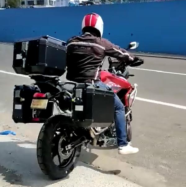 ട്രയംഫ് ടൈഗര്‍ 900 സ്വന്തമാക്കി ഇന്ദ്രജിത്ത്; വീഡിയോ