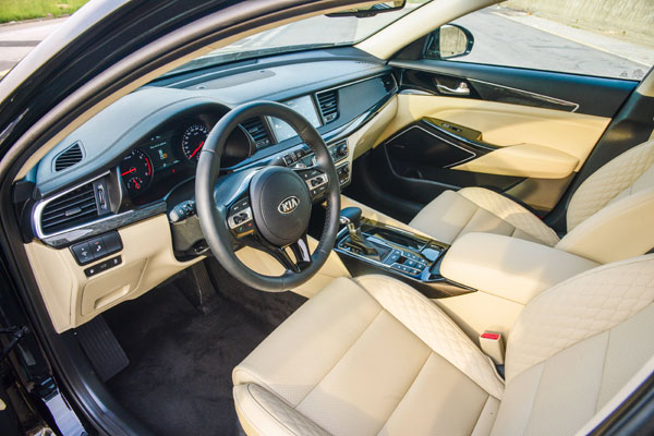 എസ്‌യുവി ആധിപത്യത്തിലും സെഡാന്റെ മനോഹാരിത എടുത്തുകാട്ടാൻ K8 പ്രീമിയം സെഡാൻ വെളിപ്പെടുത്തി കിയ