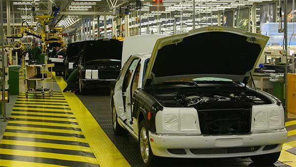 വിപണിയില്‍ പുതിയ നാഴികക്കല്ല് പിന്നിട്ട് ബെന്റ്‌ലി