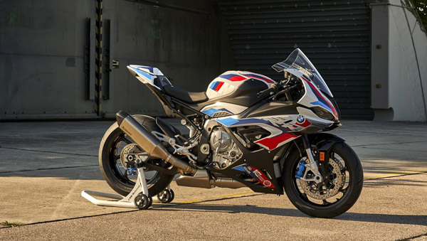 'ബോൺ ഫോർ റേസിംഗ്' M 1000 RR പെർഫോമൻസ് ബൈക്കിനെ അവതരിപ്പിച്ച് ബി‌എം‌ഡബ്ല്യു; വില 42 ലക്ഷം രൂപ
