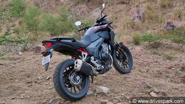 ഹോണ്ടയുടെ പുത്തൻ അഡ്വഞ്ചർ ടൂറർ CB 500X -ന്റെ റിവ്യൂ വിശേഷങ്ങൾ