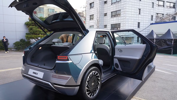 ഹ്യുണ്ടായി അയോണിക് 5 ഇലക്ട്രിക് കാറിന്റെ കൂടുതൽ വിവരങ്ങൾ വെളിപ്പെടുത്തി വോക്ക്എറൗണ്ട് വീഡിയോ