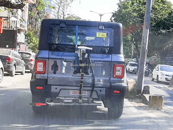 കണ്‍വേര്‍ട്ടിബിള്‍ ഹാര്‍ഡ്-ടോപ്പെന്ന് സൂചന; പുതുതലമുറ ഥാറില്‍ പരീക്ഷണയോട്ടം തുടര്‍ന്ന് മഹീന്ദ്ര