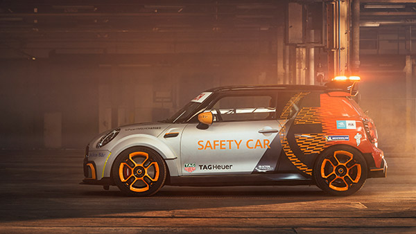 2020-21 ഫോർമുല E വേൾ‌ഡ് ചാമ്പ്യൻ‌ഷിപ്പാനായി പുത്തൻ സേഷ്റ്റി കാർ പുറത്തിറക്കി മിനി