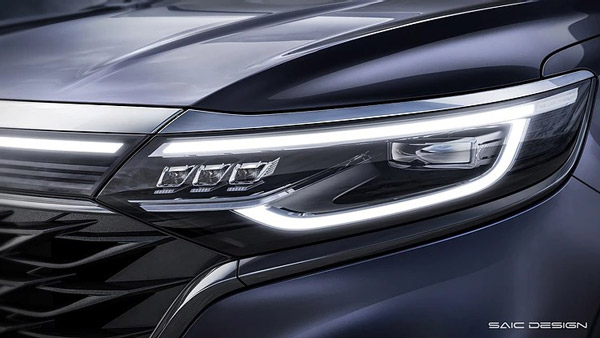 ആഢംബരത്തിലും സവിശേഷതകളിലും കാർണിവലിന് വെല്ലുവിളി ഉയർത്തി റോവ ഐമാക്സ് 8