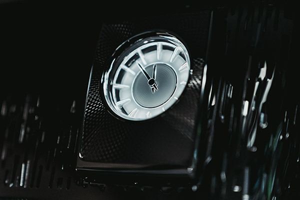 മികച്ച സ്വകാര്യതയ്ക്കായി പ്രൈവസി സ്യൂട്ട് അവതരിപ്പിച്ച് റോൾസ് റോയ്‌സ് ഫാന്റം