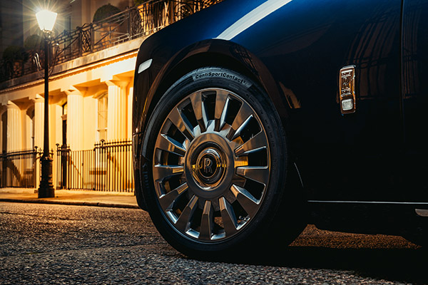 മികച്ച സ്വകാര്യതയ്ക്കായി പ്രൈവസി സ്യൂട്ട് അവതരിപ്പിച്ച് റോൾസ് റോയ്‌സ് ഫാന്റം