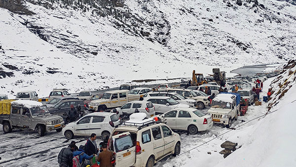 ടൂറിസ്റ്റ് വാഹനങ്ങൾക്ക് ഇനി ഓൾ ഇന്ത്യ പെർമിറ്റ് ഓൺലൈനായി നേടാം