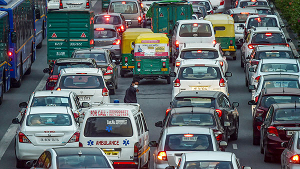 വാഹനങ്ങളുടെ RC പുതുക്കാൻ ഇനി ചെലവേറും; പുതിയ കരട് വിജ്ഞാപനവുമായി ഗതാഗത മന്ത്രാലയം