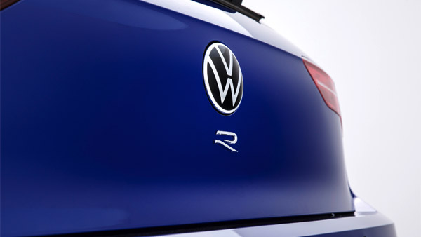 ഗോൾഫ് വിപണിയിലെത്തിയിട്ട് 45 വർഷം; ഓർമ പുതുക്കാൻ ജിടിഐ ക്ലബ്സ്‌പോർട്ട് 45 എഡിഷനുമായി ഫോക്‌സ്‌വാഗൺ