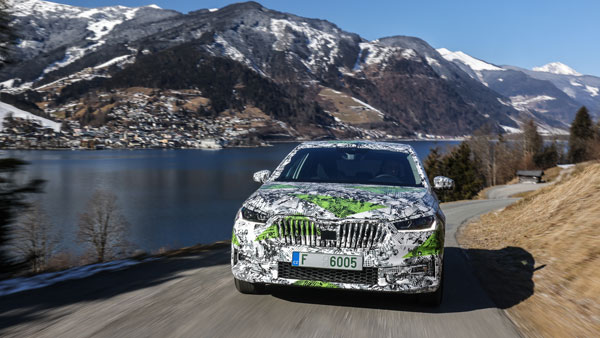 ഷാർപ്പ് ലുക്കിൽ പുത്തൻ ഫാബിയ; ടീസർ പങ്കുവെച്ച് സ്കോഡ