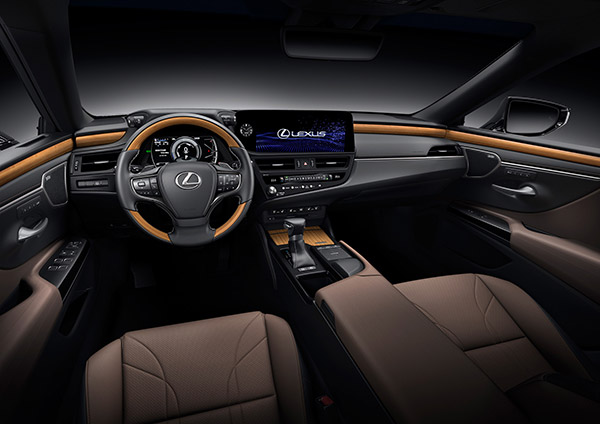 പരിഷ്കരിച്ച 2022 ES ഫെയ്‌സ്‌ലിഫ്റ്റ് അവതരിപ്പിച്ച് ലെക്സസ്