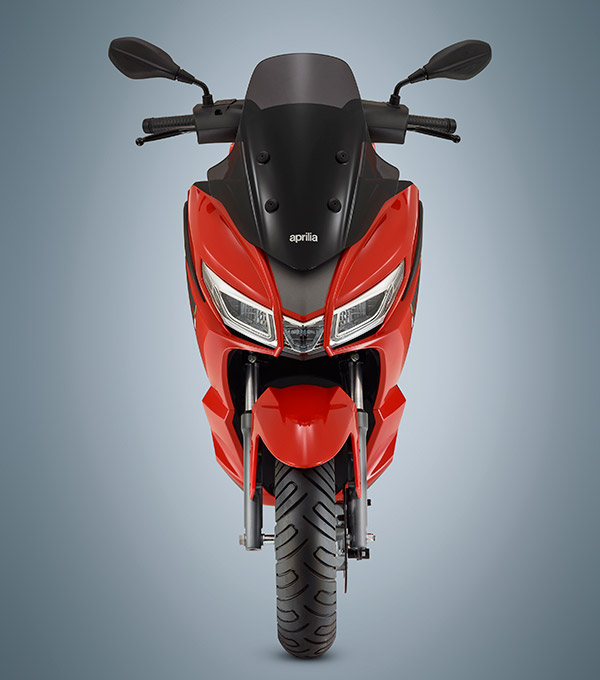 50 സിസി മാക്‌സി സ്‌കൂട്ടർ, SXR 50 അവതരിപ്പിച്ച് അപ്രീലിയ