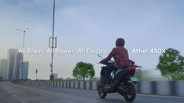 450X ഇലക്ട്രിക് സ്‌കൂട്ടര്‍ സ്വന്തമാക്കി പവന്‍ മുഞ്ജാള്‍; അഭിമാന നിമിഷമെന്ന് ഏഥര്‍