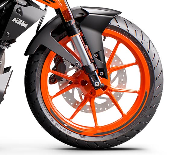 നവീകരിച്ച 200 ഡ്യൂക്കിനെ മലേഷ്യയില്‍ അവതരിപ്പിച്ച് കെടിഎം