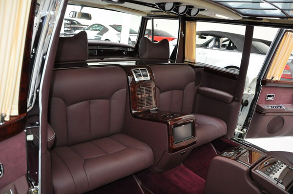 24.10 കോടി രൂപ മുടക്കിയൊരു മെർസിഡീസ് കാർ, 600 പുൾമാൻ ലിമോസിനെ പരിചയപ്പെടാം