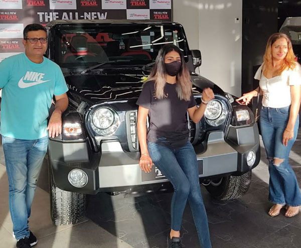 ശുബ്മാന്‍ ഗില്ലിനും ഥാര്‍ സമ്മാനിച്ച് ആനന്ദ മഹീന്ദ്ര; നന്ദി പറഞ്ഞ് ഗില്‍