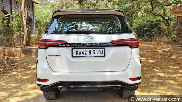 എസ്‌യുവികളുടെ രാജാവാകാന്‍ ടൊയോട്ട ഫോര്‍ച്യൂണര്‍ ലെജന്‍ഡര്‍; റിവ്യൂ വിശേഷങ്ങള്‍ ഇതാ