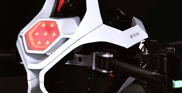 ഭാവിയിലെ എയർ ഓട്ടോ; ഏരിയൽ വെഹിക്കിൾ കൺസെപ്റ്റ് അവതരിപ്പിച്ച് എക്സ്പെംഗ്