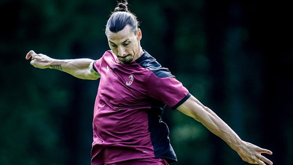 സ്ലാട്ടനും പിള്ളേർക്കും ഇനി പുത്തൻ ബി‌എം‌ഡബ്ല്യു കാർ; എസി മിലാനുമായുള്ള പങ്കാളിത്തം പ്രഖ്യാപിച്ച് ജർമൻ ബ്രാൻഡ്