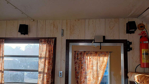 വെക്കേഷനുകൾ ആഘോഷമാക്കാൻ മിനി ക്യാമ്പർ രൂപത്തിൽ അണിഞ്ഞൊരുങ്ങി ഫോക്‌സ്‌വാഗണ്‍ ബീറ്റിൽ