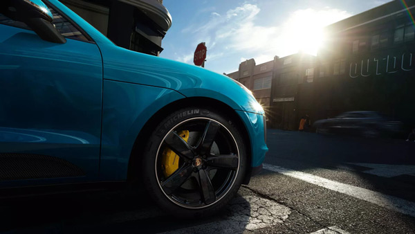 മക്കാൻ ഇലക്ട്രിക് എസ്‌യുവിയുടെ പരീക്ഷണം ആരംഭിച്ച് പോർഷ; അരങ്ങേറ്റം 2023 -ൽ