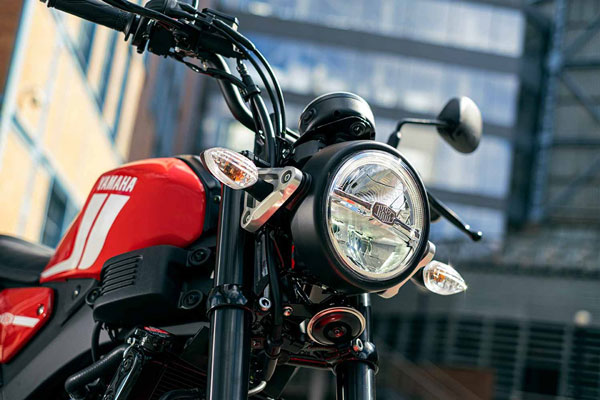 കാണാൻ എന്താ ചേല്, പുതിയ 2021 മോഡൽ XSR125 ബൈക്കിനെ അവതരിപ്പിച്ച് യമഹ