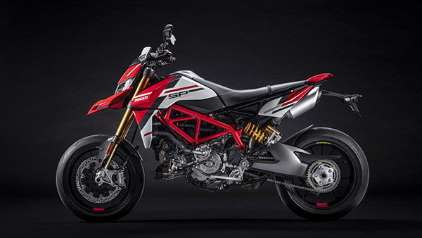 2022 ഹൈപ്പർ‌മോട്ടാർഡ് 950 ശ്രേണി അവതരിപ്പിച്ച് ഡ്യുക്കാട്ടി