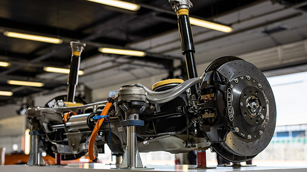 ലോകത്തിലെ ഏറ്റവും വലിയ ബ്രേക്കിംഗ് സിസ്റ്റവുമായി ബെന്റ്ലി കോണ്ടിനെന്റൽ GT സ്പീഡ്