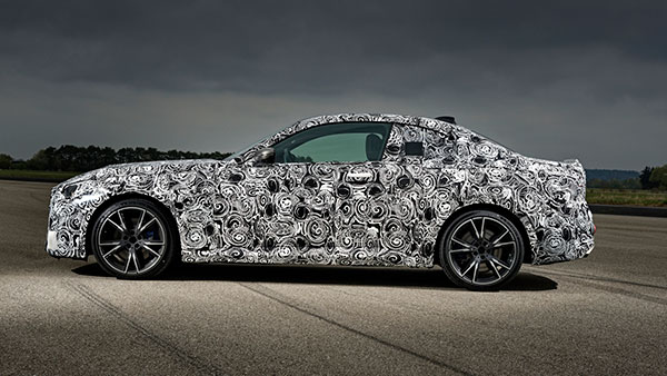 പുതിയ 2 സീരീസ് കൂപ്പെയുടെ ടീസർ ചിത്രങ്ങൾ പുറത്തുവിട്ട് ബി‌എം‌ഡബ്ല്യു