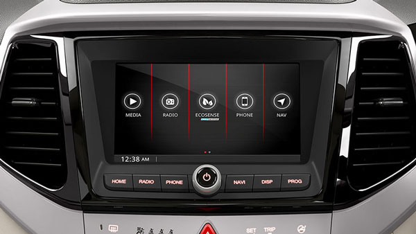 മഹീന്ദ്രയുടെ മിന്നും താരമായി മാറി XUV300; പെട്രോള്‍ വേരിയന്റിന് ആവശ്യക്കാര്‍ ഏറെ