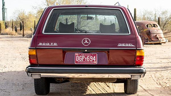 12 ലക്ഷം കിലോമീറ്റർ ഓടിയ 1979 മോഡൽ മെർസിഡീസ് കാർ, പരിചയപ്പെടാം W123 വാഗനെ