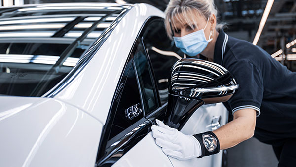 EQS ഇലക്ട്രിക് സെഡാന്റെ പ്രൊഡക്ഷൻ ആരംഭിച്ച് മെർസിഡീസ് ബെൻസ്