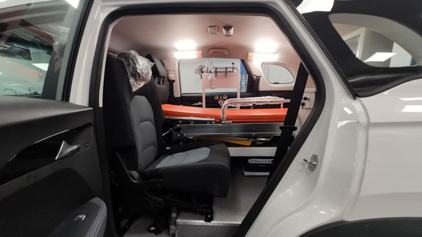 കൊവിഡ് പോരാട്ടം; 100 ഹെക്ടര്‍ ആംബുലന്‍സുകള്‍ നല്‍കുമെന്ന് എംജി