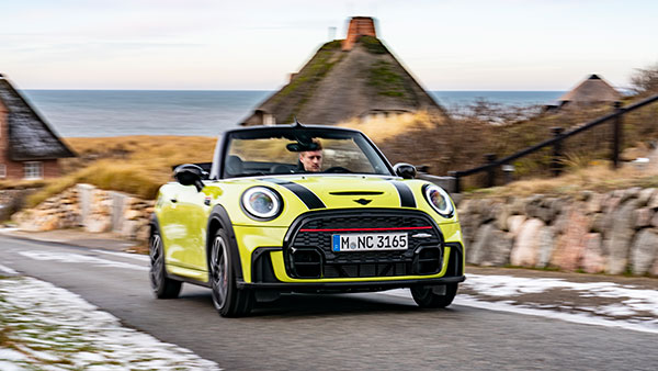 കുഞ്ഞൻ കൺവേർട്ടിബിളിന് പുതുതലമുറ അവതരിപ്പിക്കാനൊരുങ്ങി മിനി 