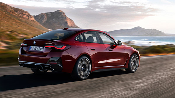 കാഴ്ചയില്‍ വലുതെങ്കിലും വില കുറവ്; 4 സീരീസ് ഗ്രാന്‍ കൂപ്പെ അവതരിപ്പിച്ച് ബിഎംഡബ്ല്യു