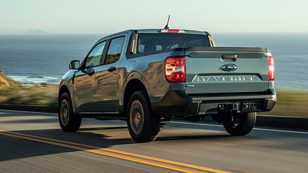 ഹൈബ്രിഡ് പവർട്രെയിനൊപ്പം മാവെറിക് കോംപാക്ട് പിക്കപ്പ് അവതരിപ്പിച്ച് ഫോർഡ്