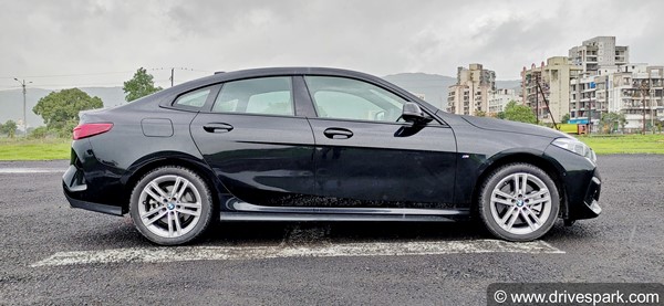 ബിഎംഡബ്ല്യു നിരയിലെ എൻട്രി ലെവൽ കാർ; 220i M സ്പോർട്ടിന്റെ റിവ്യൂ വിശേഷങ്ങൾ