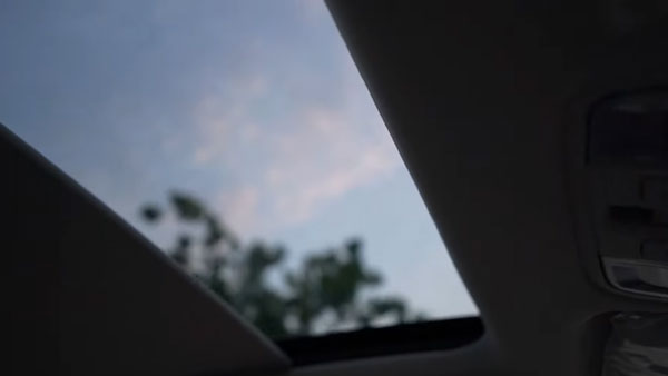 ബേസ് മോഡലിലും ലോഡ് കണക്കിന് സവിശേഷതകളുമായി ഹ്യുണ്ടായി അൽകാസർ; വീഡിയോ