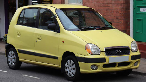 ദശകങ്ങൾ പിന്നിട്ടിട്ടും വിപണിയിൽ അടിപതറാത്ത ഐതിഹാസിക നെയിംപ്ലേറ്റുകൾ