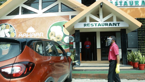 കൊവിഡ് കാലത്ത് ഭക്ഷണം കാറിലെത്തും; പുത്തൻ ഇൻ-കാർ ഡൈനിംഗ് സമ്പ്രദായം അവതരിപ്പിച്ച് KTDC