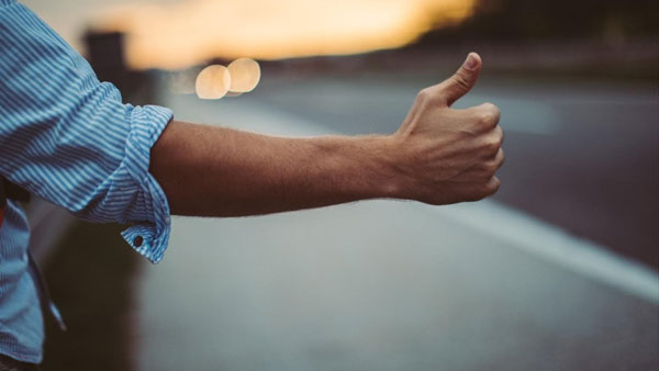 കാറിലിരുന്ന് പുകവലി ഉൾപ്പടെ സാധാരണയായി നാം മുഖവരയ്ക്കെടുക്കാത്ത ചില ട്രാഫിക് നിയമങ്ങൾ