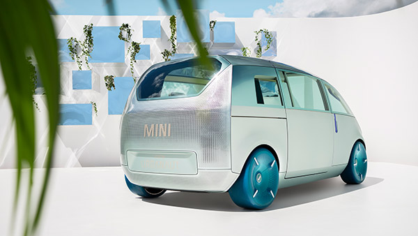 വെർച്വൽ വിഷൻ അർബനോട്ട് വാൻ കൺസെപ്റ്റിന് പ്രൊഡക്ഷൻ രൂപം നൽകി മിനി