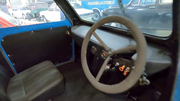 ഇന്ത്യയിലെ ആദ്യത്തെ ത്രീ-വീലർ കാർ 'സിപാനി ബാദൽ' സ്കൂട്ടറിന്റെ എഞ്ചിനുള്ള വ്യത്യസ്തൻ ഇന്ത്യയിലെ ആദ്യത്തെ ത്രീ-വീലർ കാർ 'സിപാനി ബാദൽ' സ്കൂട്ടറിന്റെ എഞ്ചിനുള്ള വ്യത്യസ്തൻ