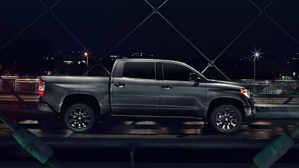 ലാൻഡ് ക്രൂയിസറിന് പിന്നാലെ പുതിയ തണ്ട്ര പിക്കപ്പ് ട്രക്കും ഒരുങ്ങി, ടീസർ ചിത്രവുമായി ടൊയോട്ട