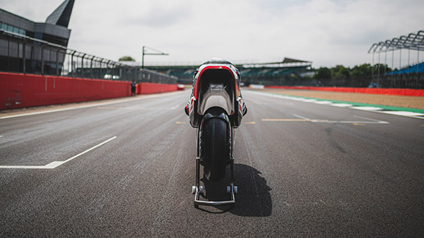 പ്രചോദനം ഹയാബൂസയില്‍ നിന്ന്; ഇലക്ട്രിക് ബൈക്ക് ലക്ഷ്യമിടുന്നത് 400 കിലോമീറ്റര്‍ സ്പീഡ് റെക്കോര്‍ഡ്